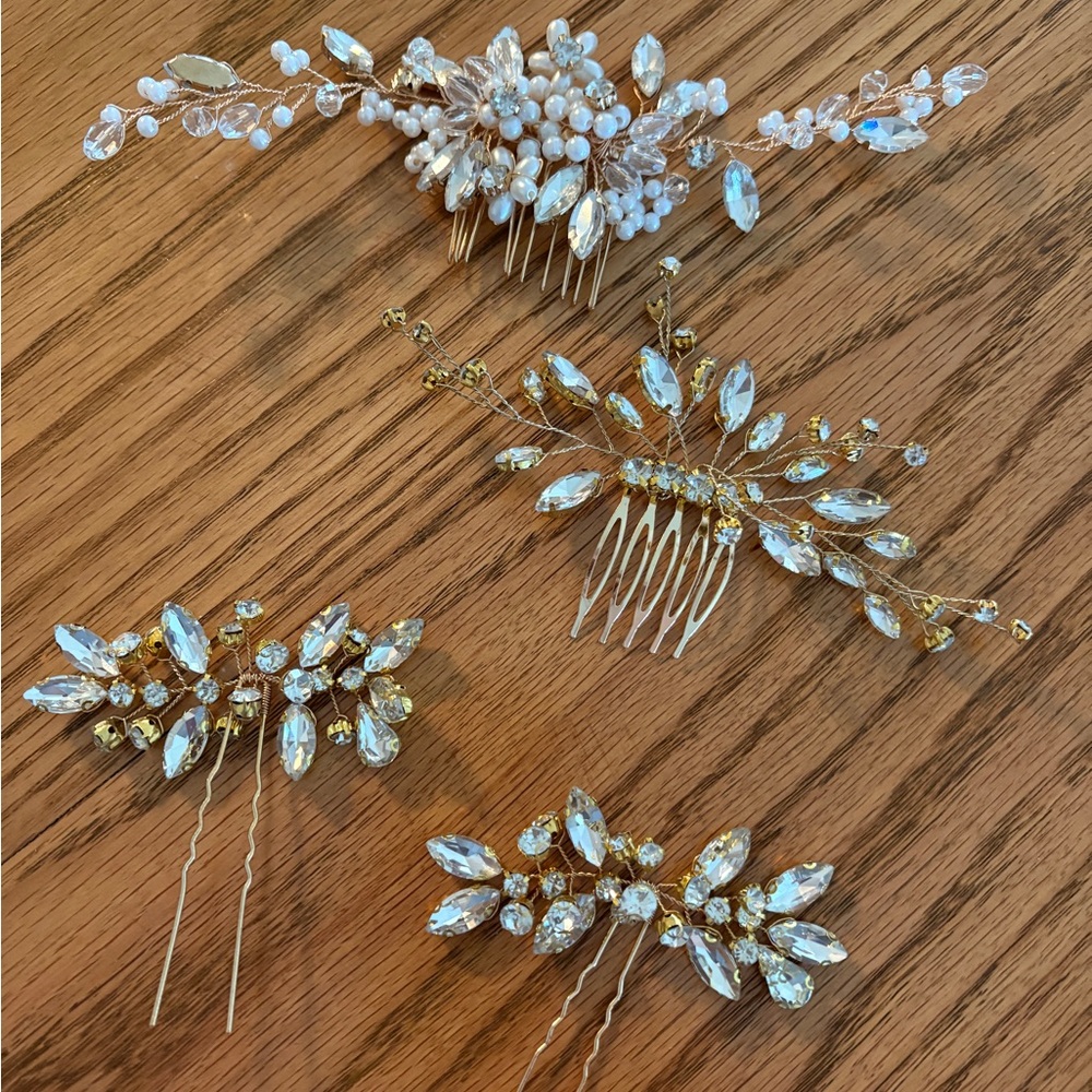 Bridal Crystal Hair pieces- Gold with Crystals some pearls